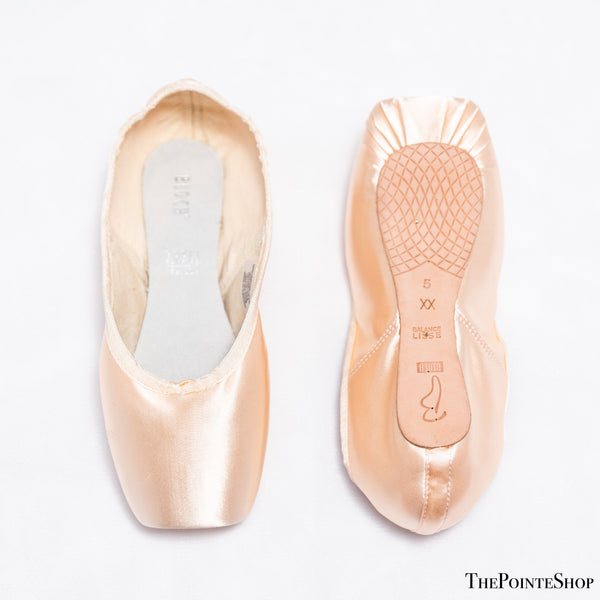 front and back of bloch lisse pink satin ballet pointe shoe