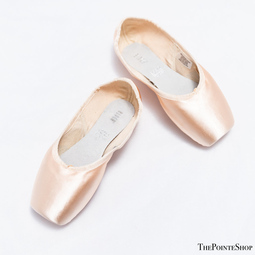 bloch lisse pink satin ballet pointe shoe