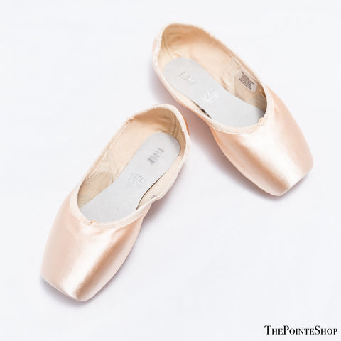 bloch lisse pink satin ballet pointe shoe
